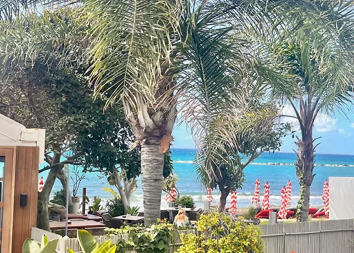 Mediterranean Escape - Coastal 2-bedroom Appartamento *