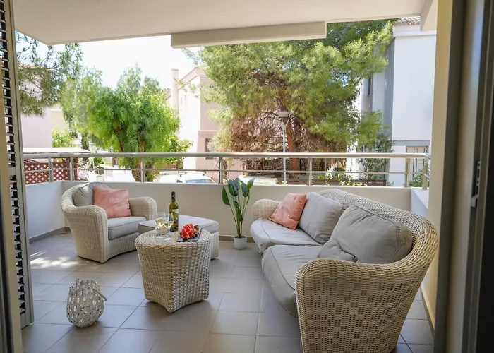 Mediterranean Escape - Coastal 2-bedroom Appartamento *