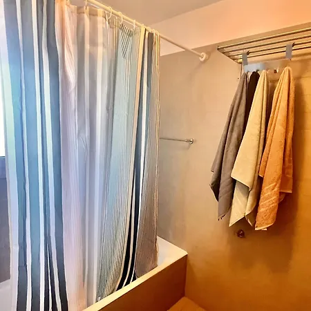 Mediterranean Escape - Steps From The Apartment Limassol