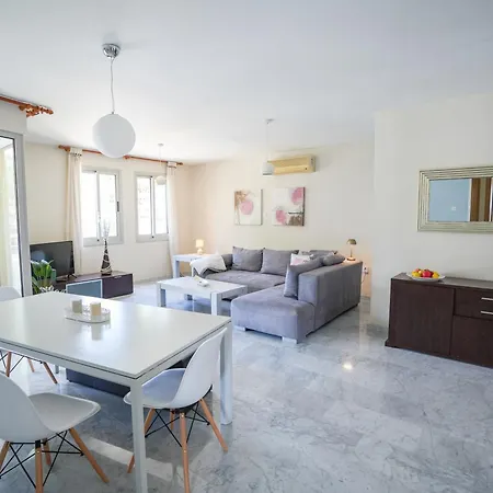 Apartment Mediterranean Escape - Coastal 2-bedroom