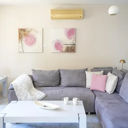 Mediterranean Escape - Coastal 2-bedroom Apartment Limassol