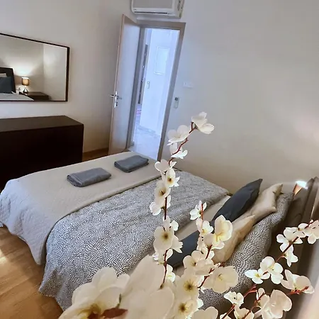 Lägenhet Mediterranean Escape - Coastal 2-bedroom Limassol